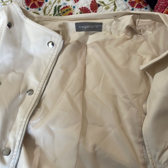 NWOT cream faux leather biker jacket - Picture 9 of 9